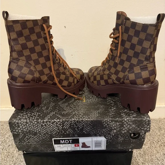 Checkered Brown Combat Boots by MDT Size 6 - Picture 4 of 8